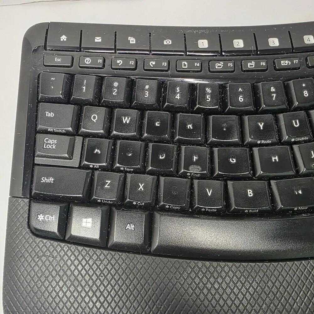 Microsoft Comfort Keyboard 5000 Model 1394 Black Wireless No Dongle Untested